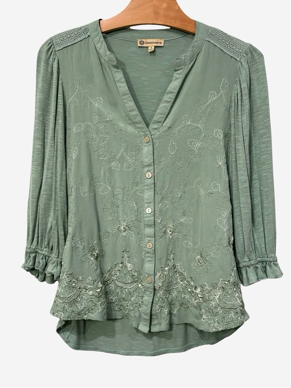 Democracy Embroidered Mixed Media Top 3/4 Sleeve V-Neck Small